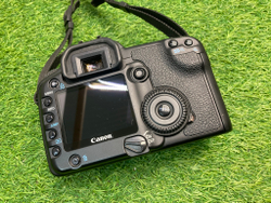 Canon EOS 30D kit EF-S 18-55mm 3.5-5.6 ll