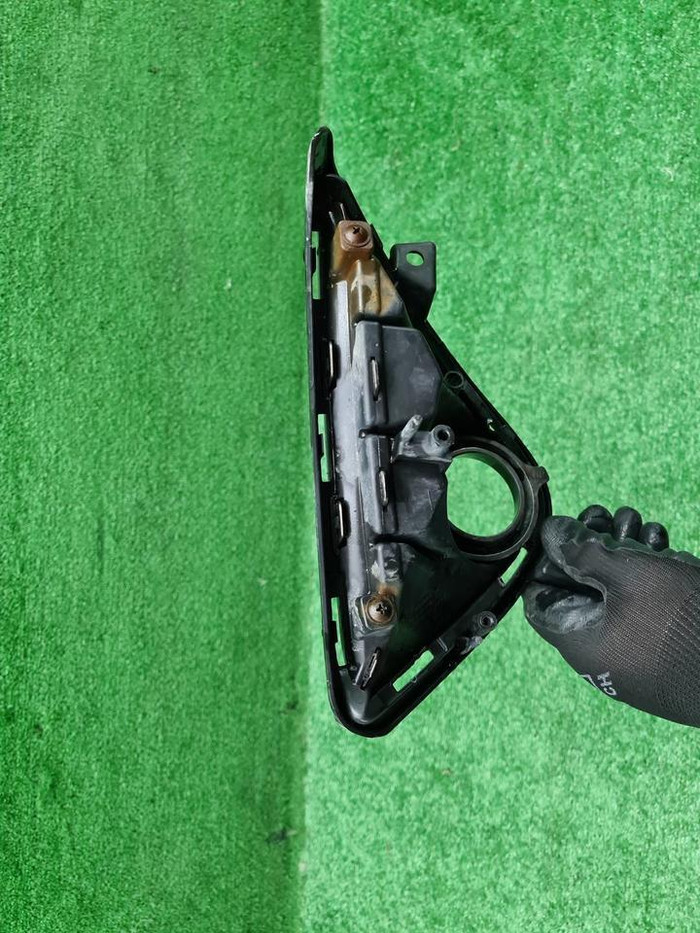 Накладка ПТФ правая Hyundai Solaris 2 (2020-н.в.)