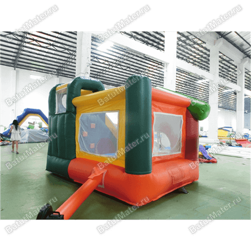 Небольшой надувной батут "Лесной домик"