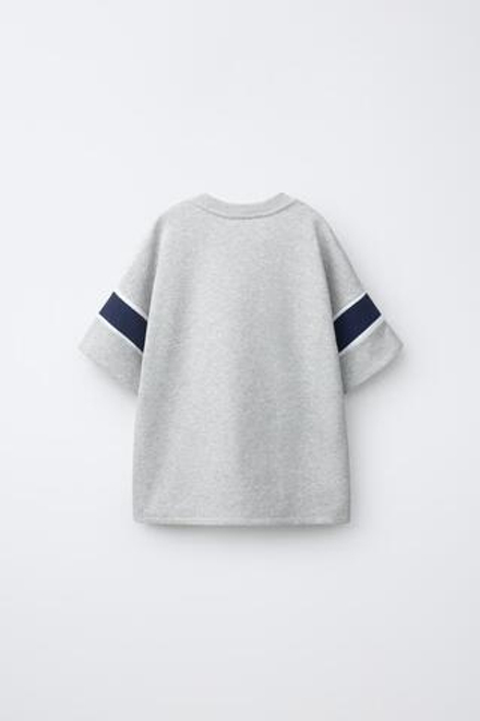 ZARA ФУТБОЛКА С ПРИНТОМ TEAM SIX SEVEN, СЕРЫЙ МЕЛАНЖ