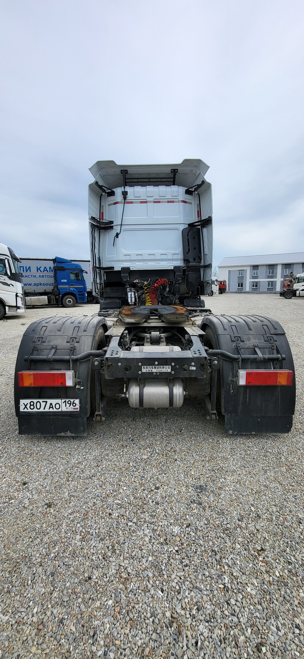 VASOL HV7 4x2 Седельный тягач DFD4189 (Дизельный, 13.0 л, 530 л.с. АТ)