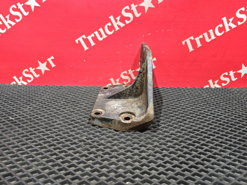 Кронштейн подушки двигателя правый 2017 г