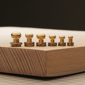 Кобурная кнопка латунная на винте