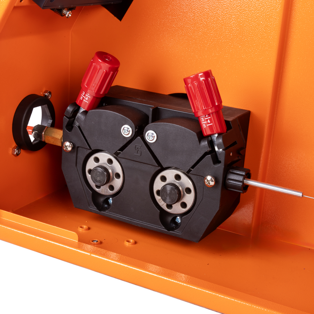 Аппарат для ручной лазерной сварки, резки и очистки FOXWELD LASER 1500-4-МТ COMPACT