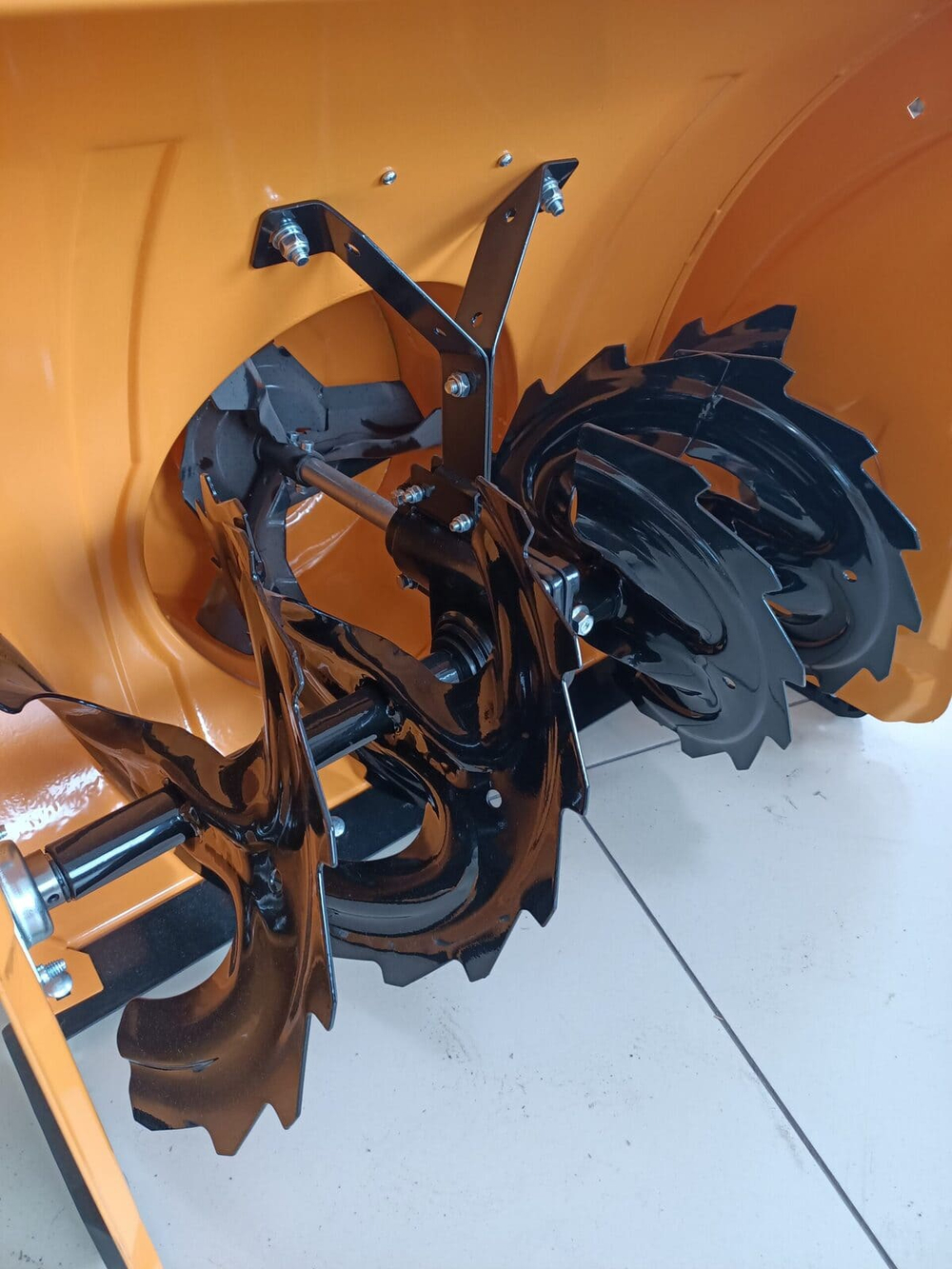 Снегоуборщик ALASKA KC 624 S