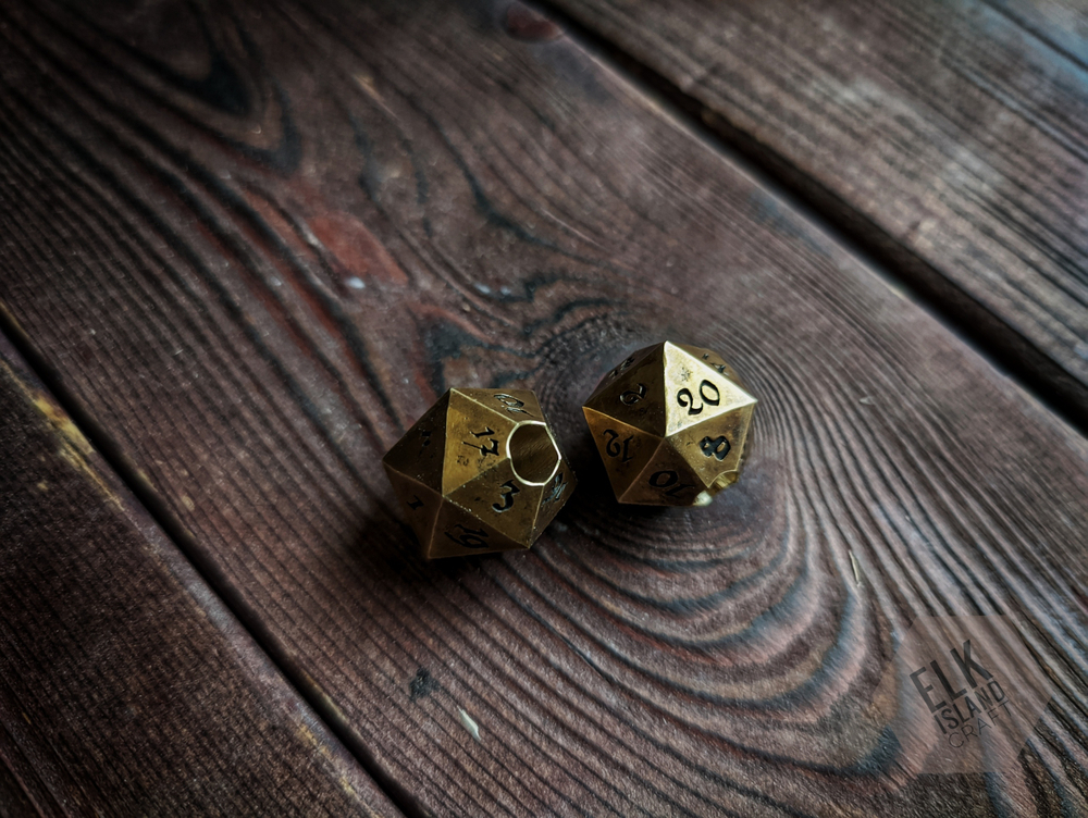 Темляк-брелок с латунной бусиной D20