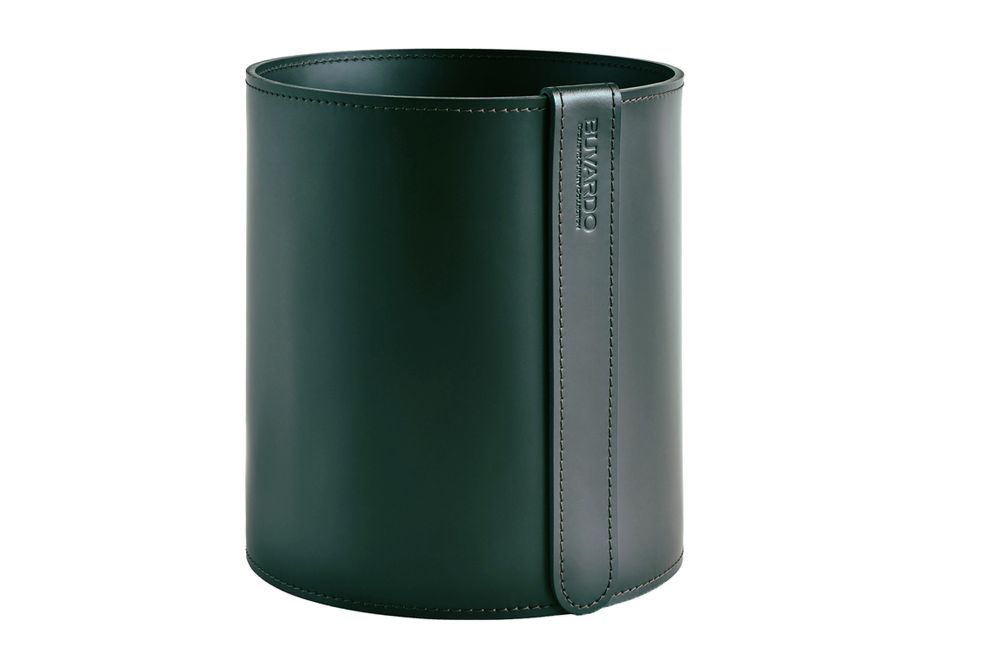 зеленая кожаная корзина для мусора