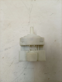 RST703DW кт18 Датчик уровня воды (пресcостат) для стиральных машин Ariston 16002692104 б/у