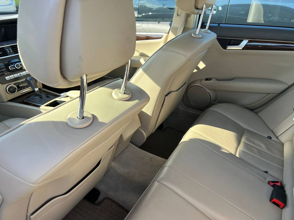 Mercedes-Benz C200, 2011