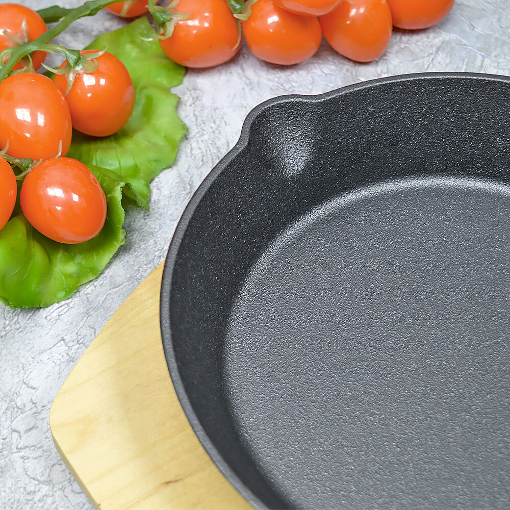 Сковорода 18,5см чугунная порционная, литая ручка, на подставке, тм MY REAL IRON COOK