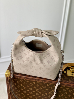 Louis Vuitton Why Knot PM