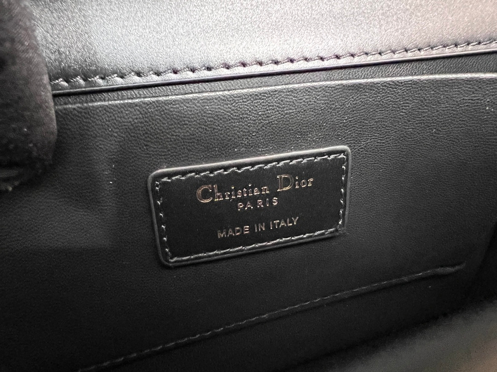 Christian Dior Small 30 Montaigne Bag