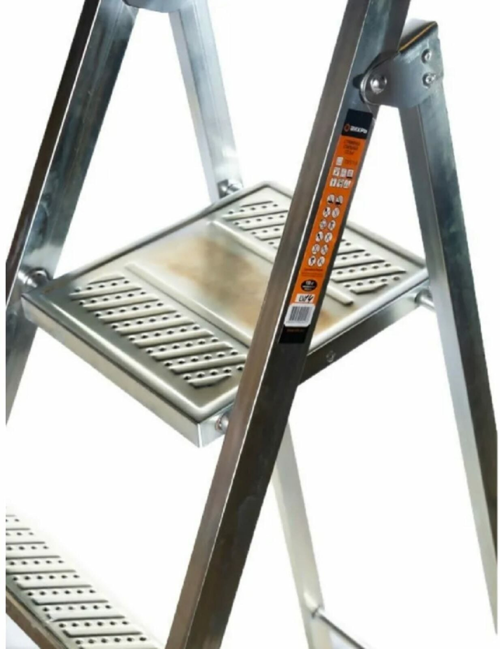 Стремянка стальная ВИХРЬ СС 1х4 (73/5/1/8)