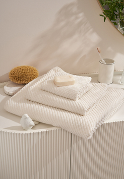 Полотенце 75x140 Luxberry Fitness молочное