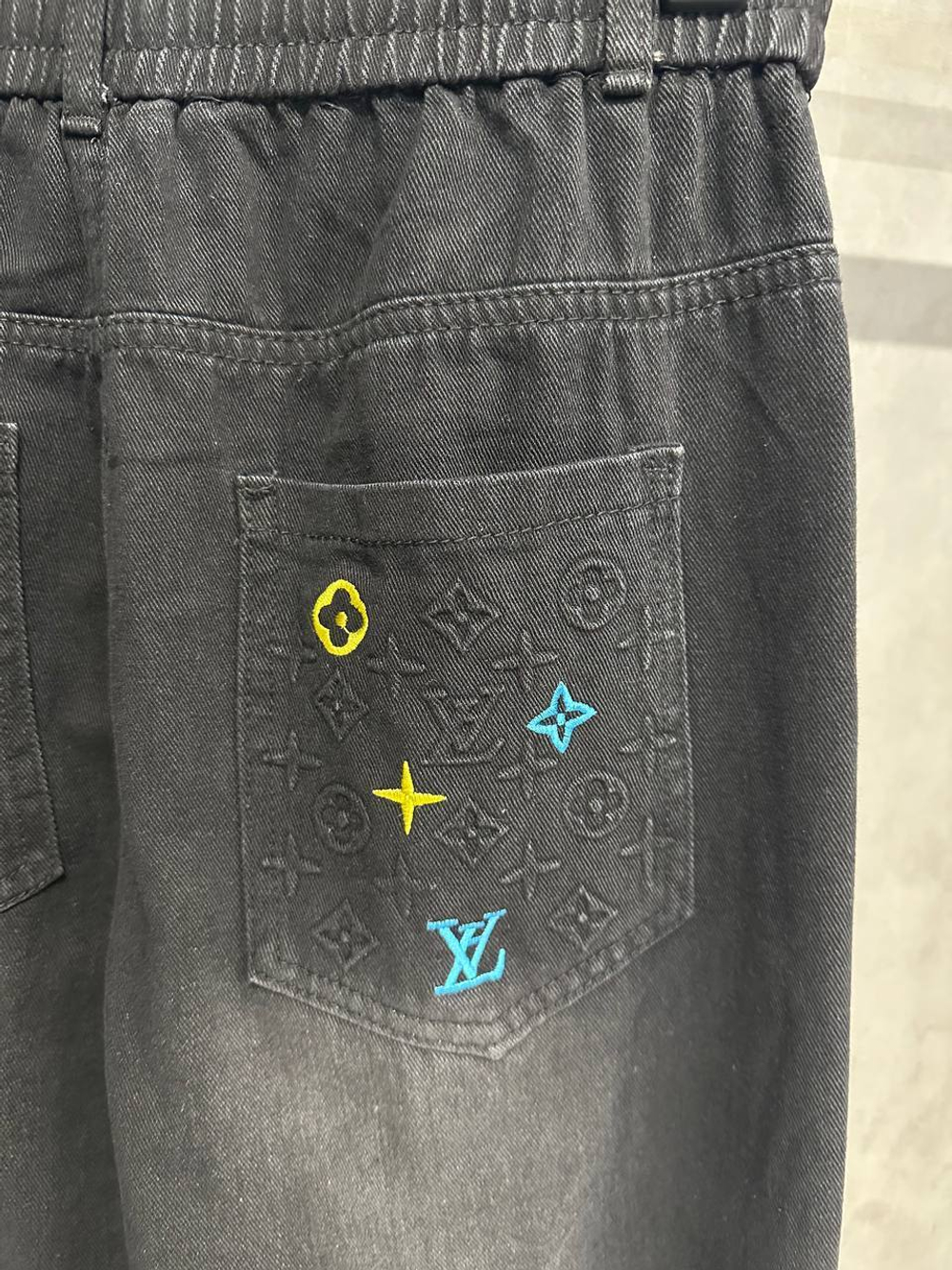 Джинсы Louis Vuitton