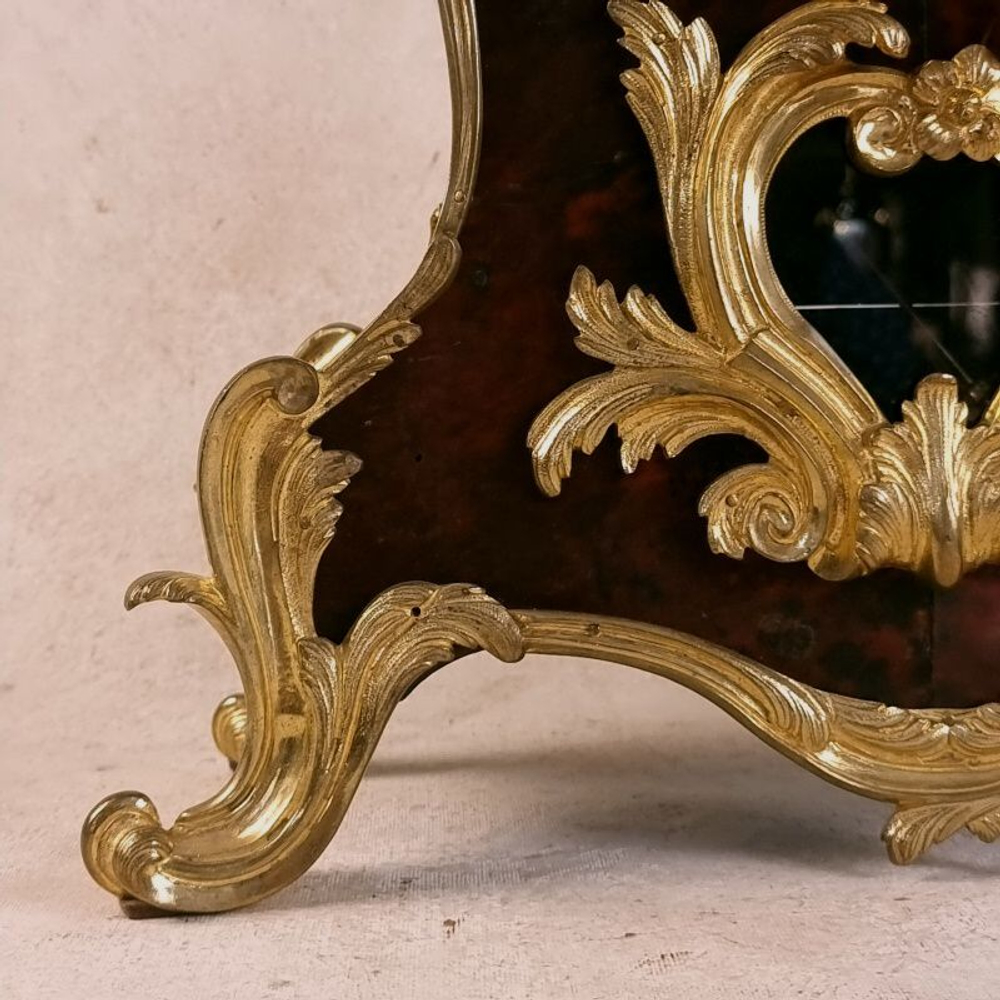 Часы в технике Boulle
