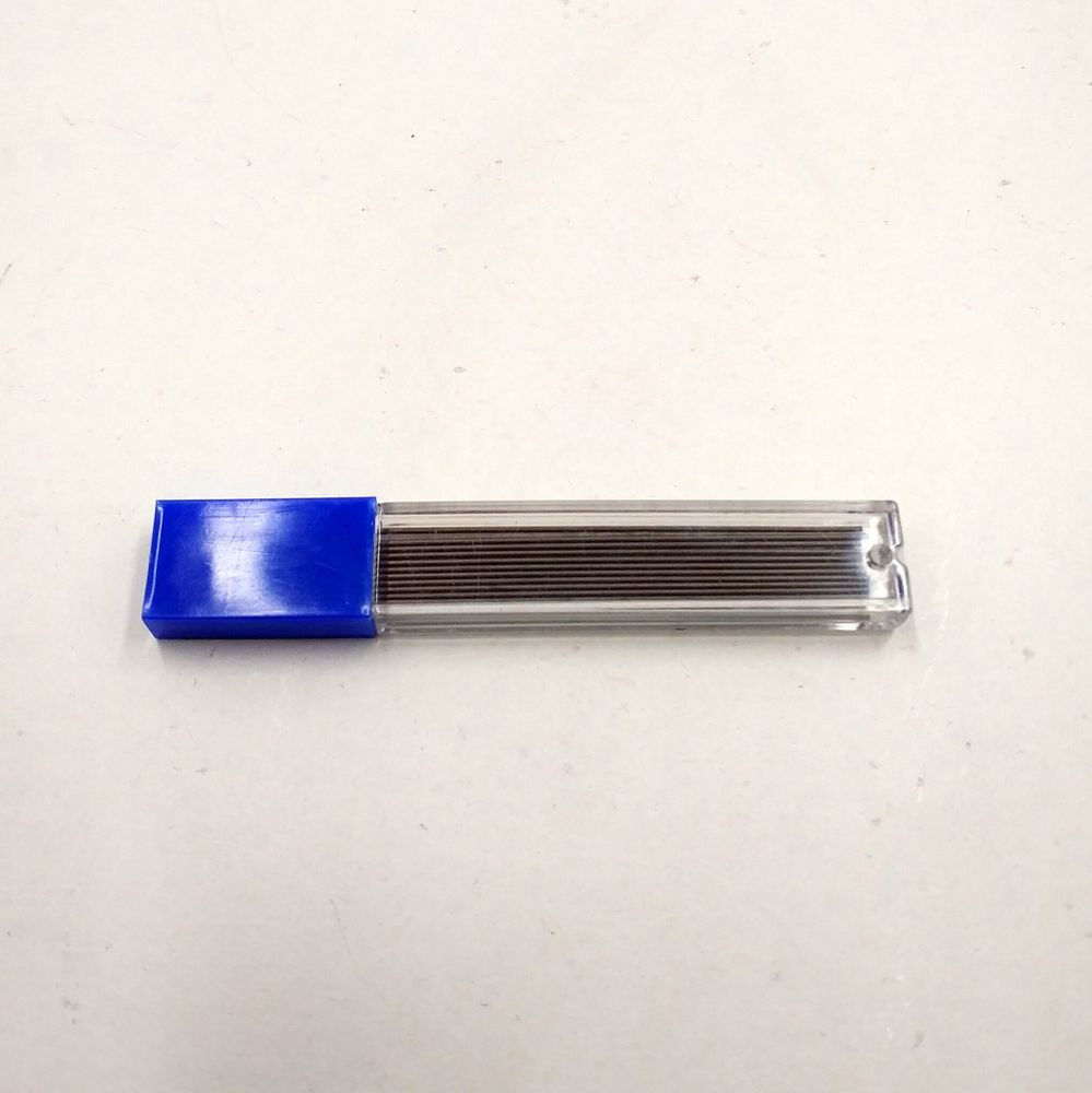 Грифель для механического карандаша 0,5мм