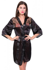 Пеньюар атласный со вставками из гипюра Sensual с трусиками черный S