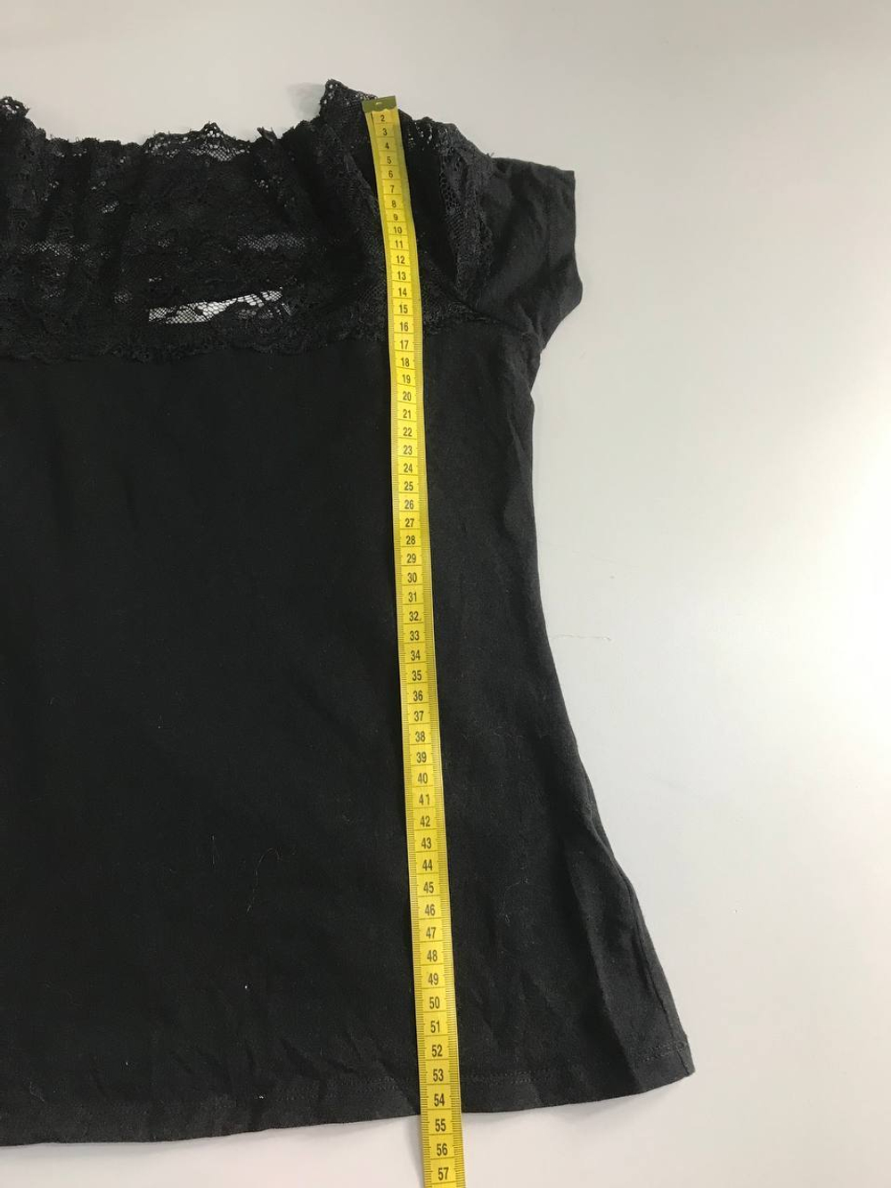 Футболка H&M с кружевными вставками, маркировка S, визуально 44 размер