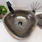 Раковина из речного камня RS-63363 (53*48*15) 0123