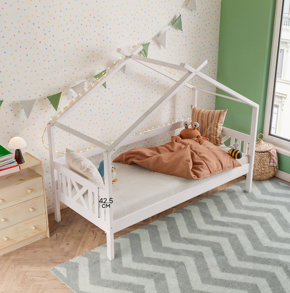 Кровать-домик Джульетта 90х200 см из сосны с основанием