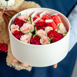 Набор 3в1: Коробка с цветами и конфетами+Медведь+шар сердце