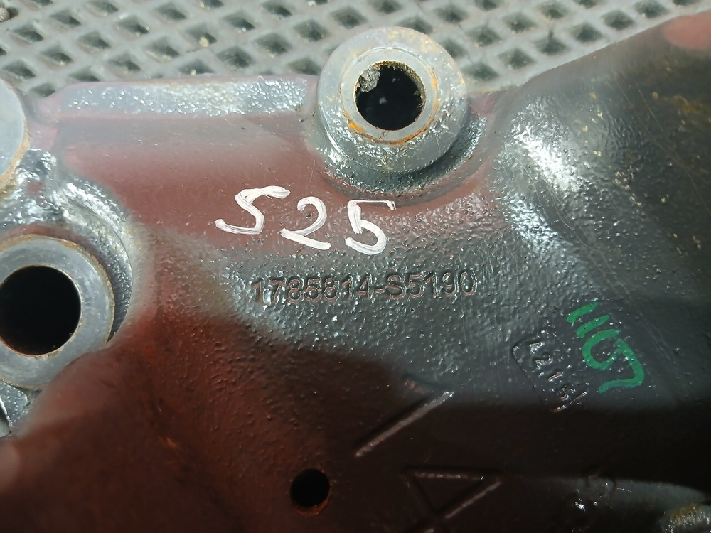 Кронштейн передней рессоры левый