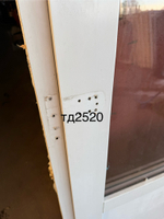 Дверь Пластиковая Б/У Входная 269(в) х 169(ш)