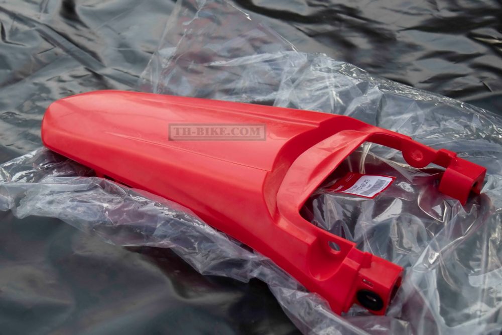 80130-KZZ-900ZB, FENDER, RR R292 RED