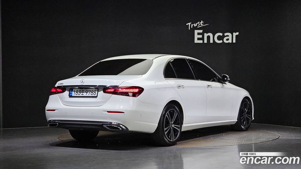 Mercedes-Benz E-Class W213 E250 Avangarde (03.2021)