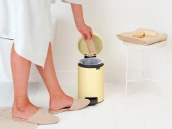 Brabantia Контейнер для мусора NewIcon 3 л желтый