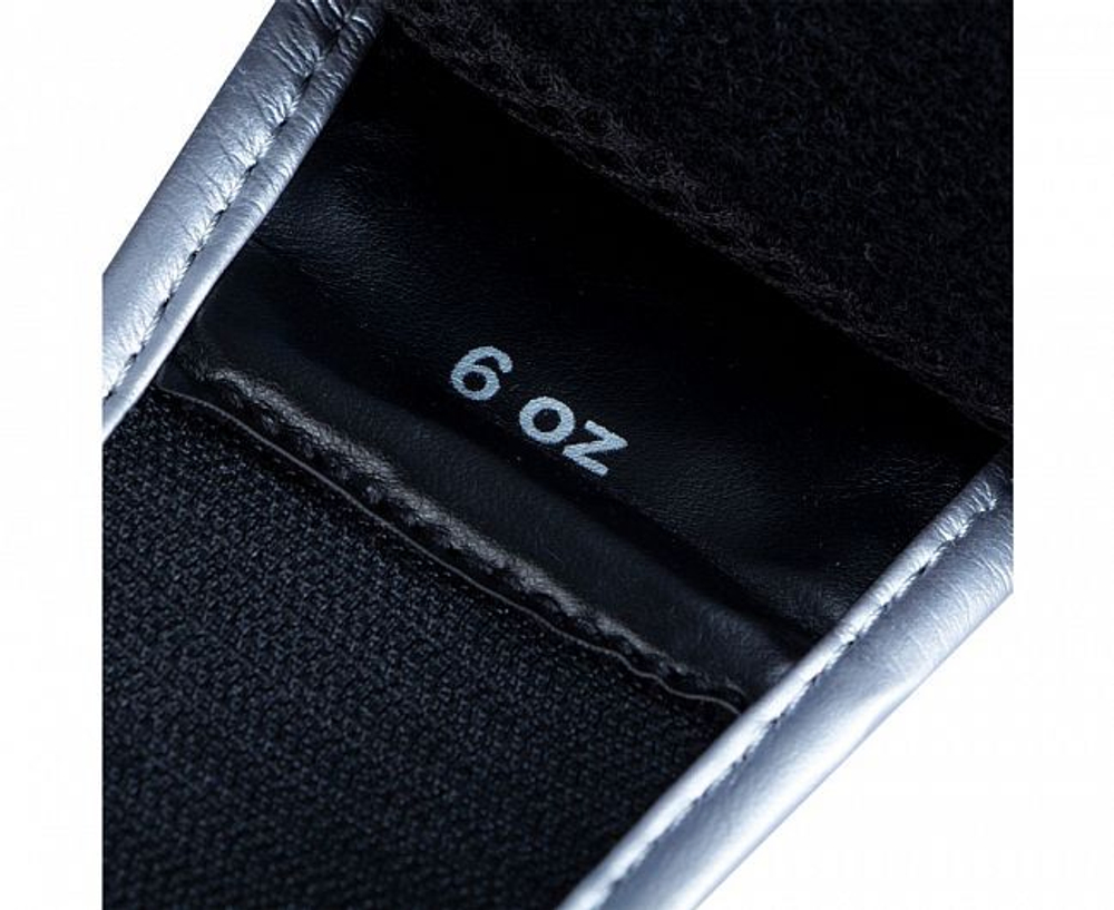 Перчатки боксерские Clinch Kids сине-серебристые C127