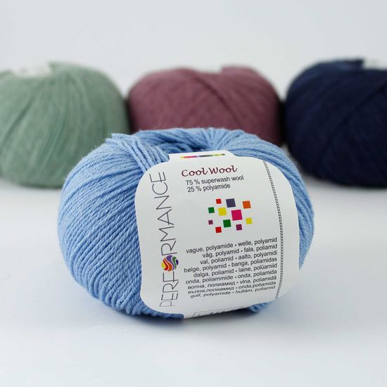 Пряжа Cool Wool 4-ply PERFORMANCE (75% шерсть супервош, 25% полиамид)