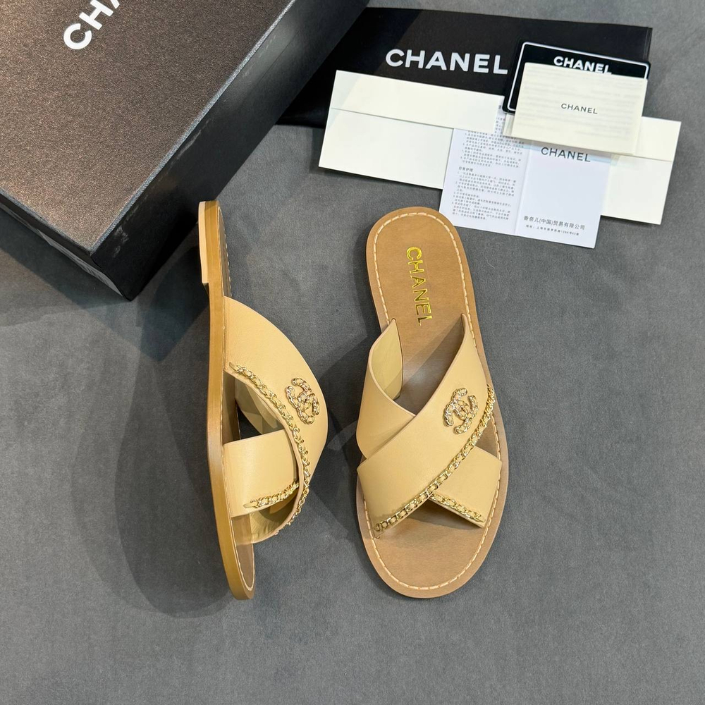 Шлепанцы Chanel