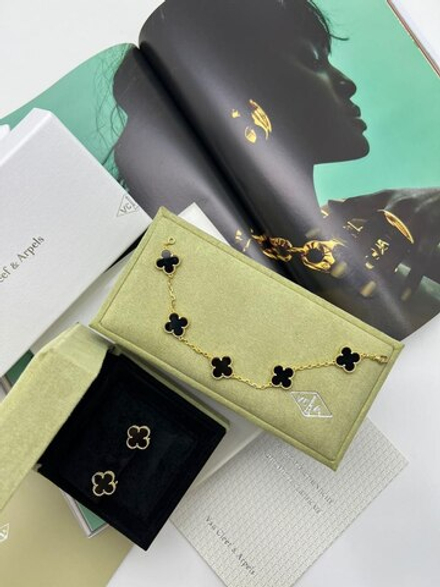 Серьги Van Cleef & Arpels