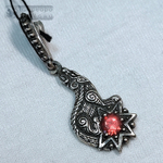 Подвеска "Волк" с гранатом