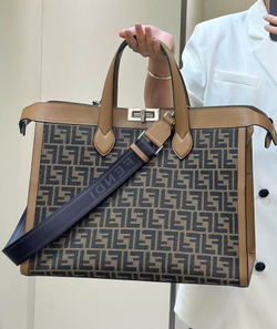 Fendi Peekaboo ISeeU Forty8 Bag 42 cm
