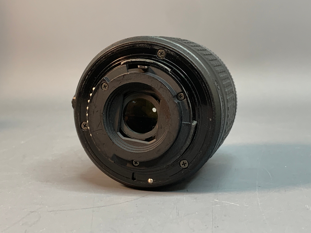 Nikon D3400 Kit AF-P DX 18-55mm G VR 9.500 кадров
