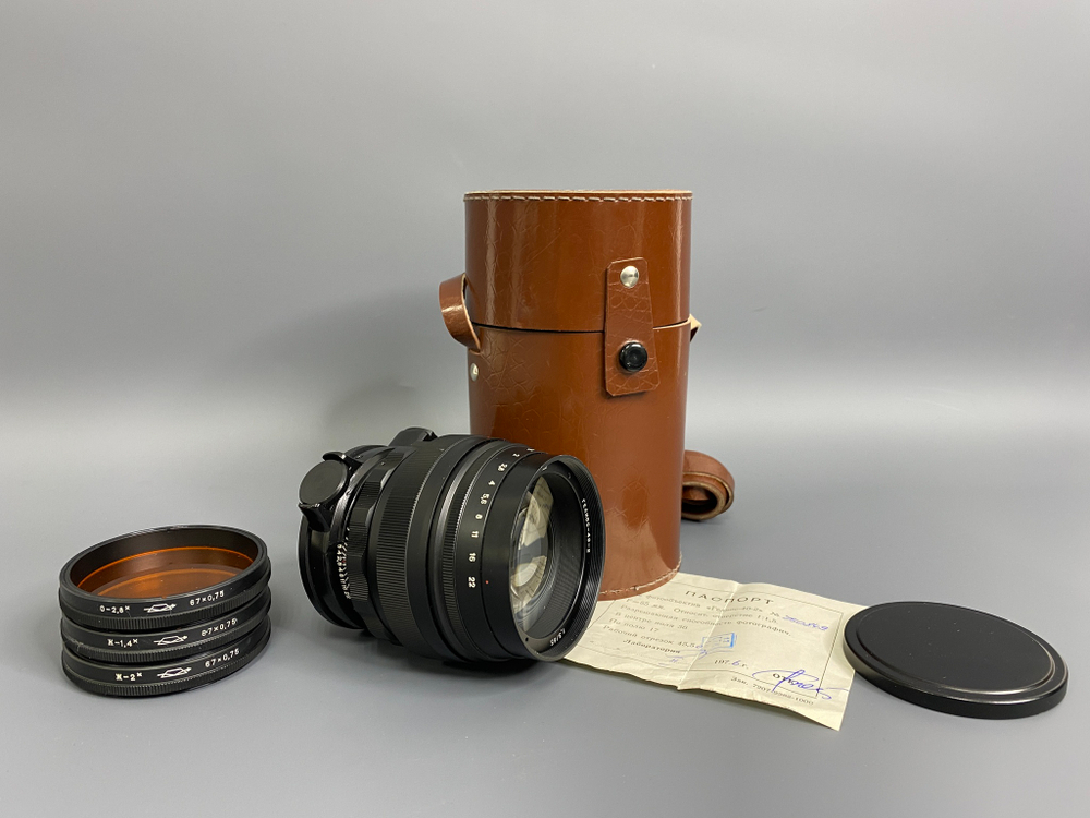 Гелиос-40-2 85mm 1.5 № 750849 с паспортом