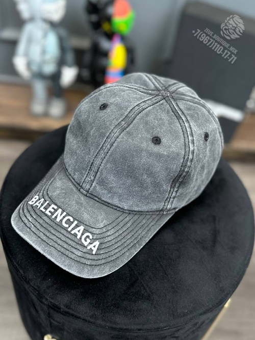 Бейсболка Balenciaga