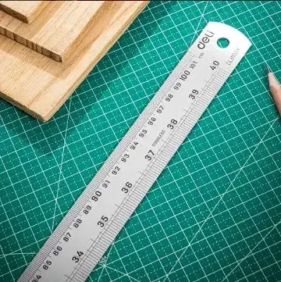 Линейка стальная Deli DL8100Y (1000мм, нержавеющая сталь)