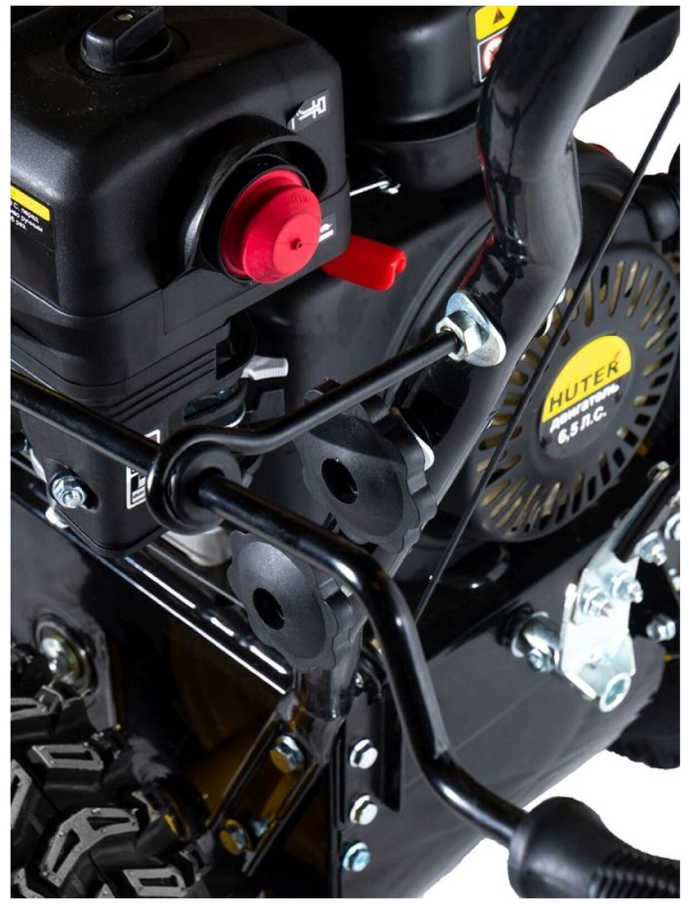 Снегоуборщик бензиновый Huter SGC 4100 - 7л. с, скорости 5/2, захват ширина 56/высота 54