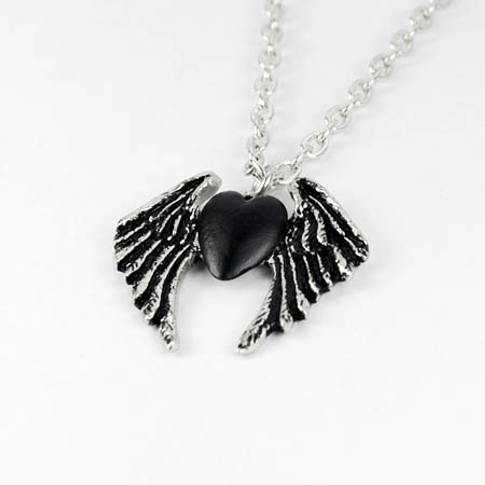 Подвеска Blackheart ( Чёрное сердце )