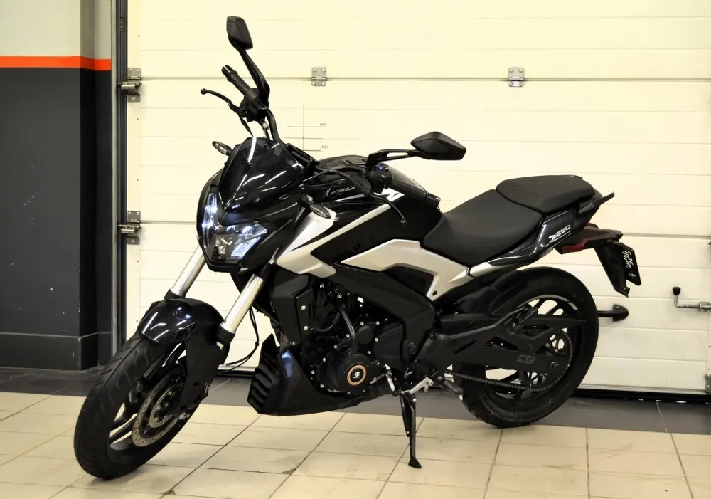 BAJAJ Dominar 250