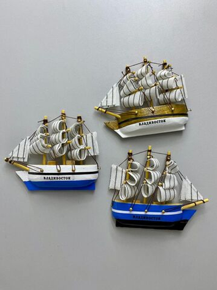 Магнит кораблик