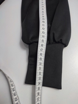 Платье лаконичное с кружевом 46 размер