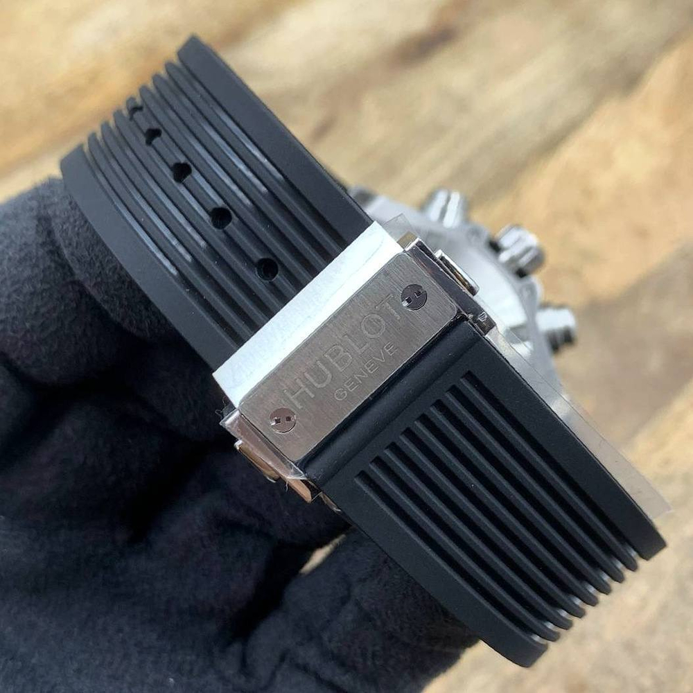 Часы Hublot