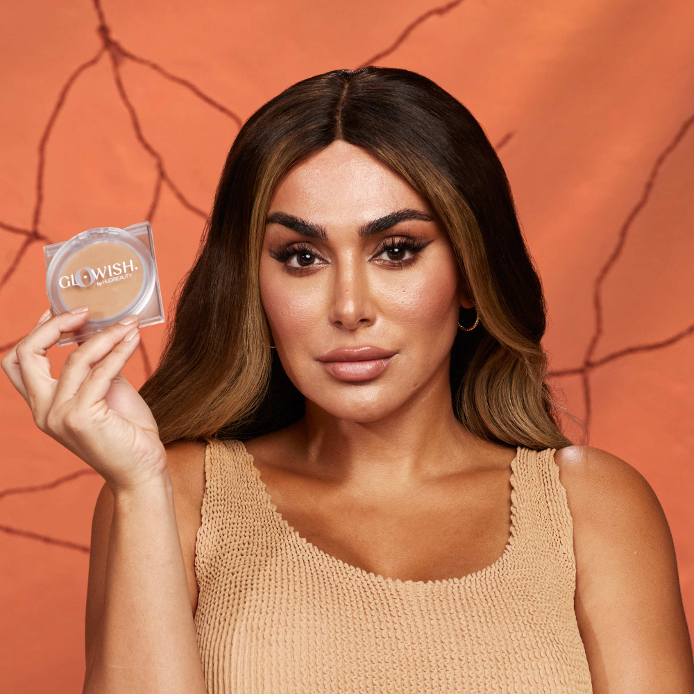 Huda Beauty GloWish Luminous Pressed Powder