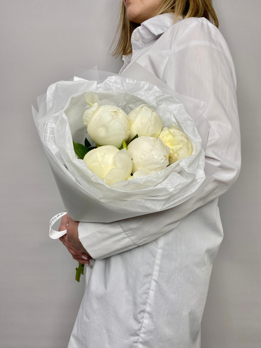 Букет из 5 пионов