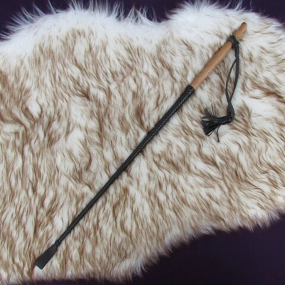 Стек выездной Офицерский (твердый хлыст), рукоять "Копыто"